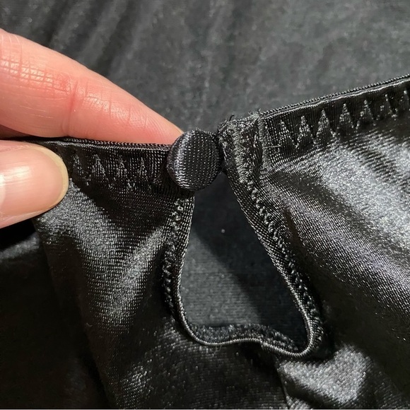 VICTORIA’S Secret mesh cutout black satin bustier size M - Picture 9 of 14